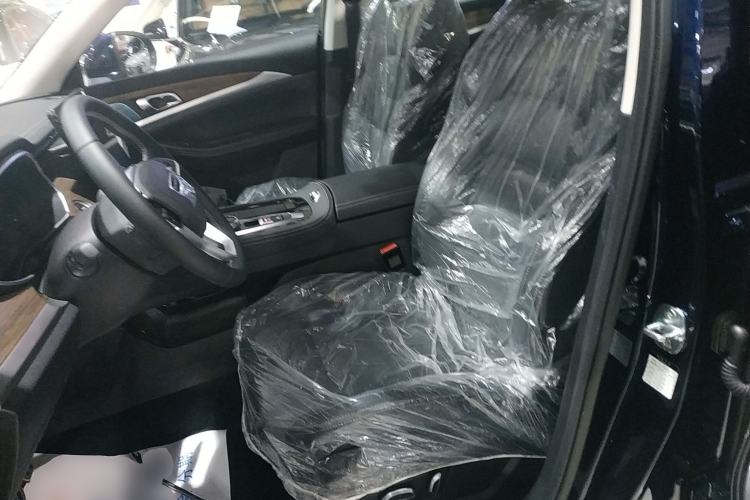 Used Skyworth EV6 2023 410 Cultural & Tourism - ZhiDa Edition Left Front Seat