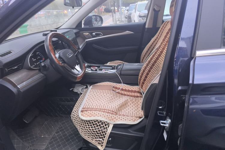 Used Skyworth EV6 2023 410 Elite Edition Left Front Seat