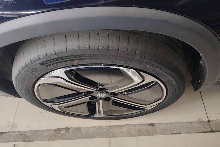 Used Skyworth EV6 2023 President's Edition Left Front Wheel Hub
