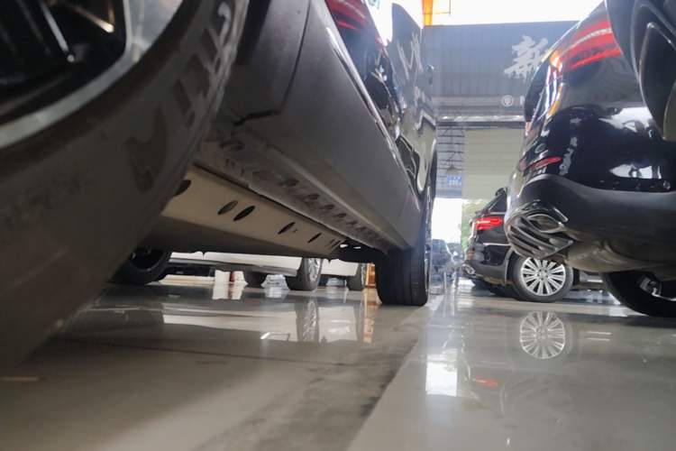 Used Skyworth EV6 2023 President's Edition Left Side Sill