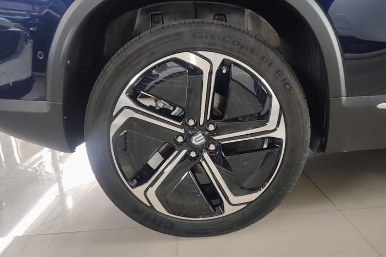 Used Skyworth EV6 2023 President's Edition Right Rear Wheel Hub