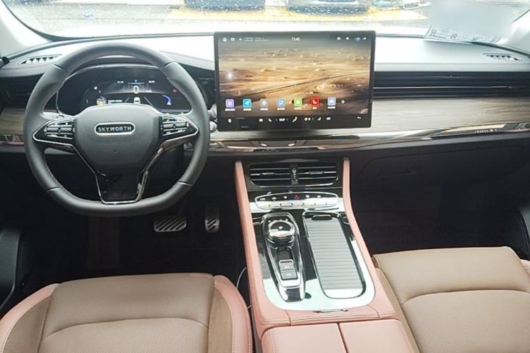 Used Skyworth EV6 2023 President's Edition Center Console
