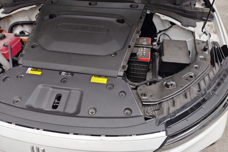 Used Skyworth EV6 2023 Rujian Edition Engine Bay Left