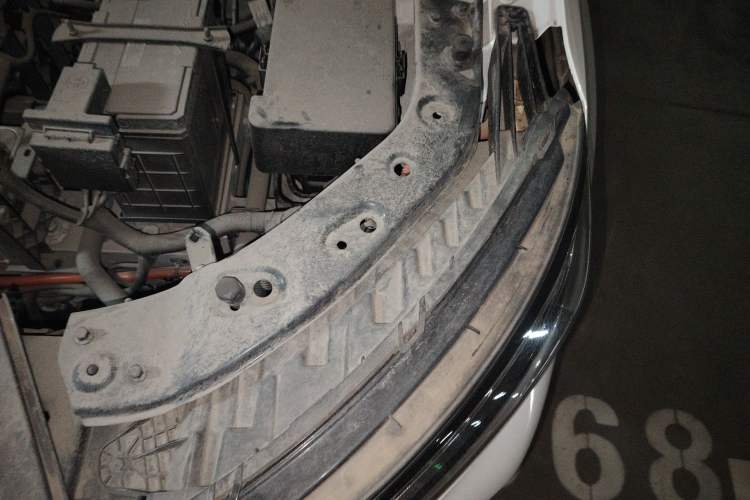 Used Skyworth EV6 2023 AIR model Engine Bay Left