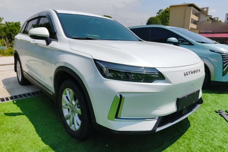 Used Skyworth EV6 2023 410 ZhiShang Edition Front Right 45 Deg