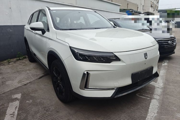 Used Skyworth EV6 2023 Ultra-Charging Edition Front Right 45 Deg