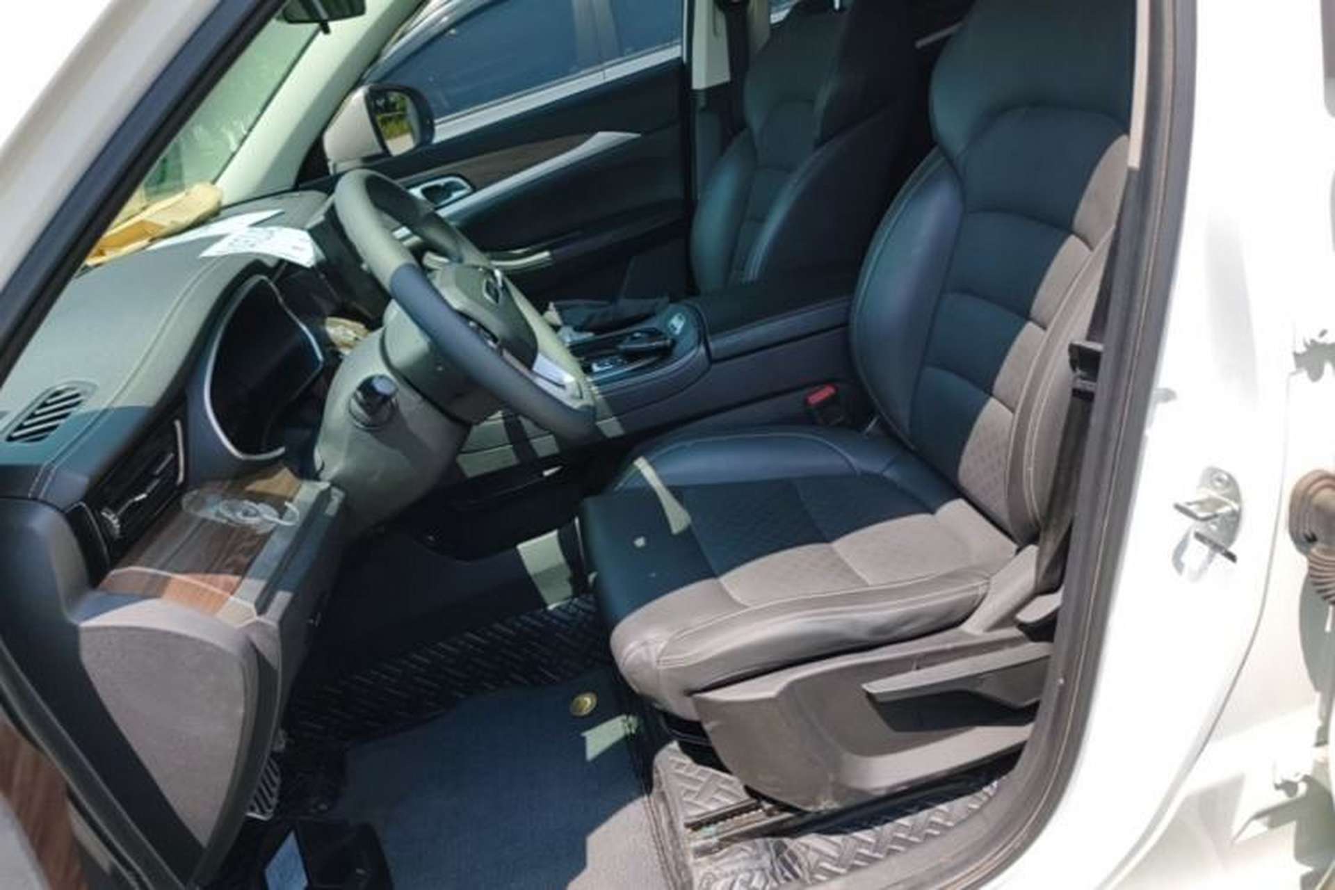 Used Skyworth EV6 2023 410 ZhiShang Edition Left Front Seat