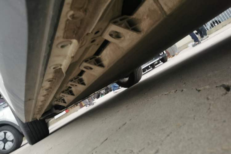 Used Skyworth EV6 2023 520 Smart Edition Left Side Sill