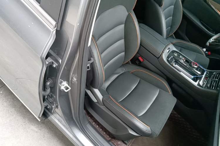 Used Skyworth EV6 2024 Facelift 520 Flash Charge Version Right Front Seat