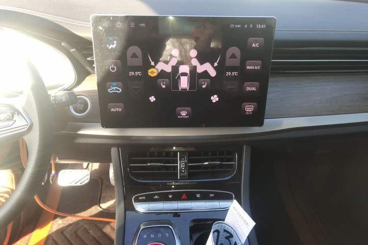 Used Skyworth EV6 2024 410 Travel Edition Audio And AC Panel