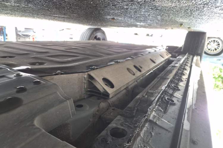 Used Skyworth EV6 2024 520 Shining Edition Chassis Front Right