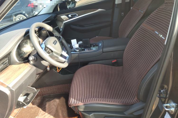 Used Skyworth EV6 2024 410 Travel Edition Left Front Seat