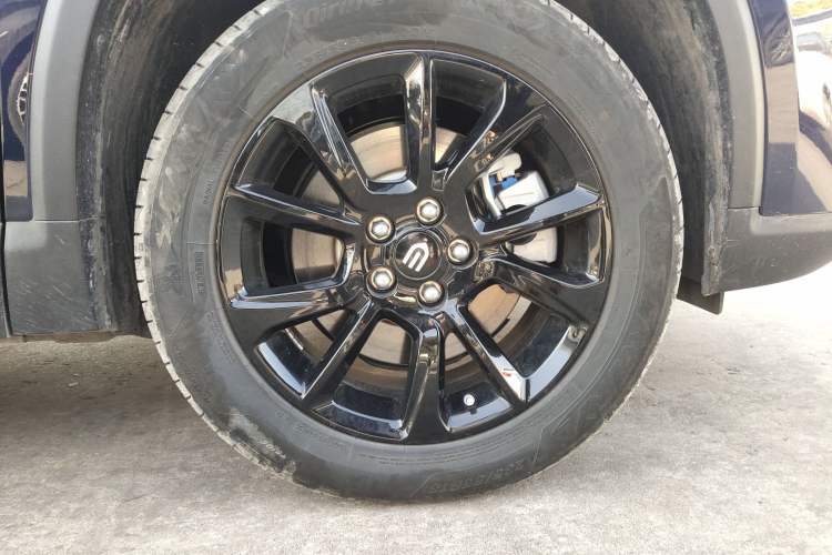 Used Skyworth EV6 2024 410 Travel Edition Right Front Wheel Hub