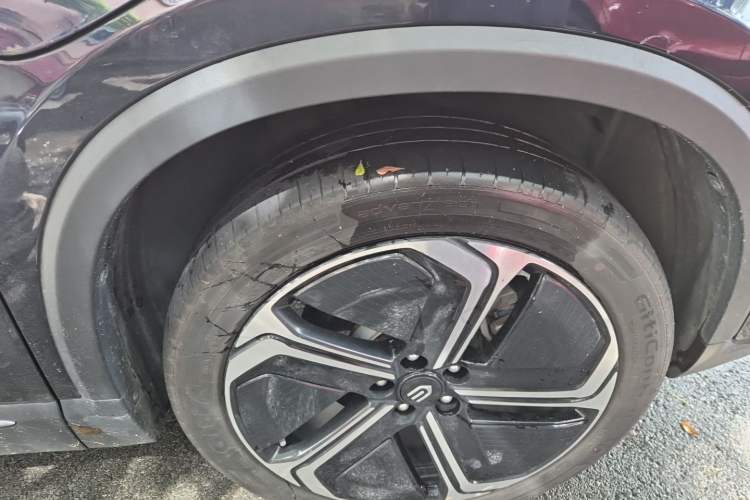 Used Skyworth EV6 2024 520 Shining Edition Right Front Wheel Hub