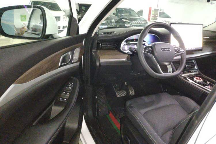Used Skyworth EV6 2024 430 Cloud Charging Edition+ Driver Seat