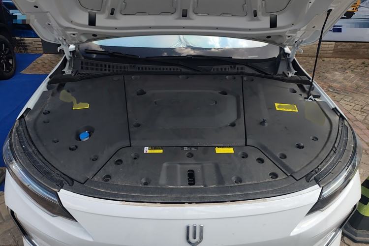 Used Skyworth EV6 2024 520 Flash Edition Engine Bay