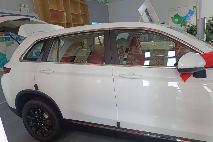 Used Skyworth EV6 2024 410 Travel Edition Exterior 2