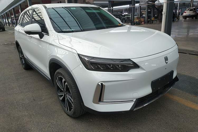 Used Skyworth EV6 2024 430 Extreme Bright Edition Front Right 45 Deg