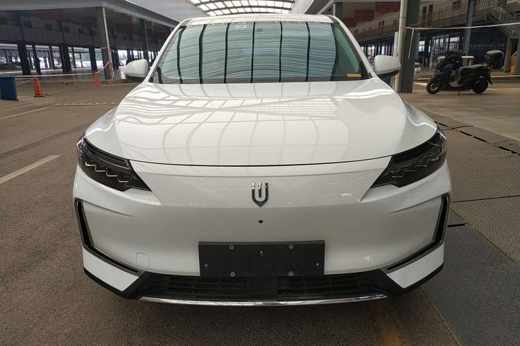 Used Skyworth EV6 2024 430 Extreme Bright Edition Front