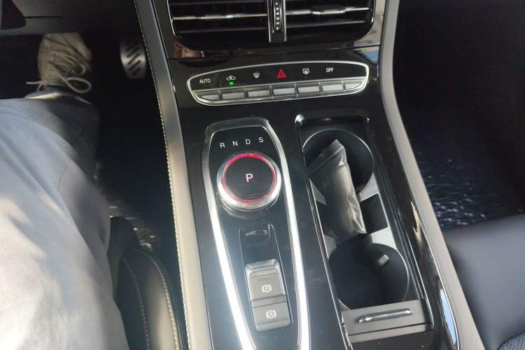 Used Skyworth EV6 2024 520 Flash Edition Gear Lever