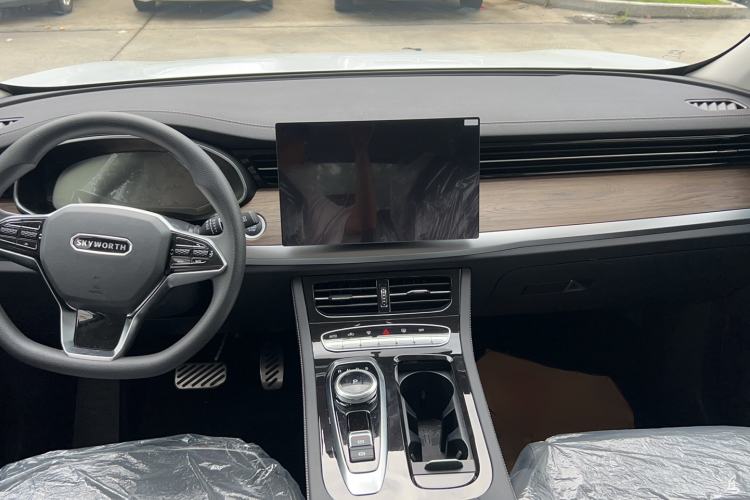 Used Skyworth EV6 2024 430 Extreme Edition Interior 3