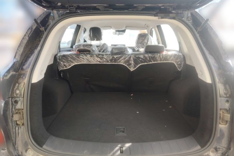 Used Skyworth HT-i 2022 1.5L PHEV 115KM Smart Value Edition Trunk