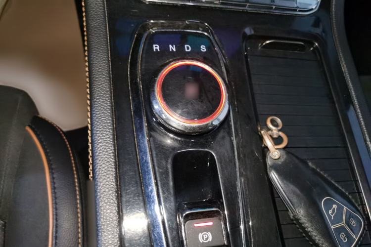 Used Skyworth HT-i 2022 1.5L PHEV 115KM Smart Value Edition Gear Lever