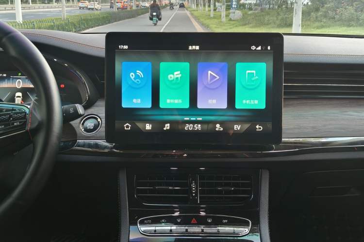 Used Skyworth HT-i 2022 1.5L PHEV 115KM Smart Value Edition Interior 15