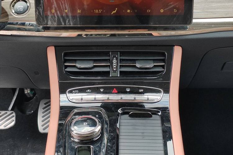 Used Skyworth HT-i 2022 1.5L PHEV 205KM Zhiyuan Edition Plus Interior 3