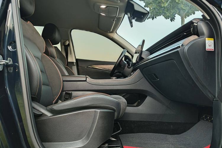 Used Skyworth HT-i 2022 1.5L PHEV 115KM Smart Value Edition Interior 6