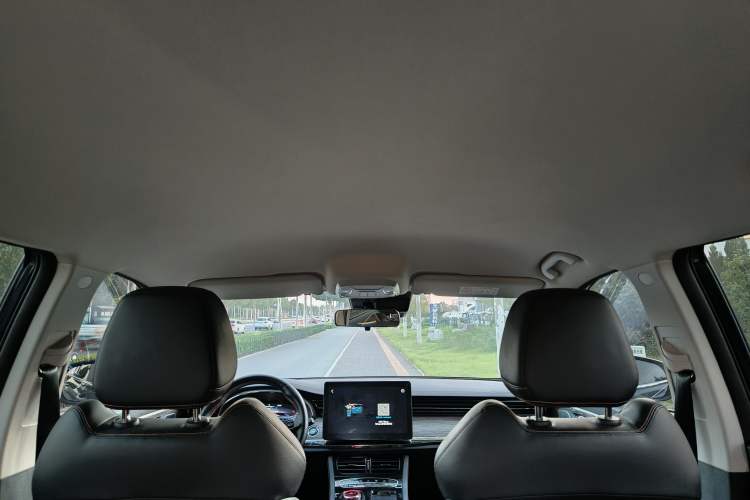 Used Skyworth HT-i 2022 1.5L PHEV 115KM Smart Value Edition Interior 8