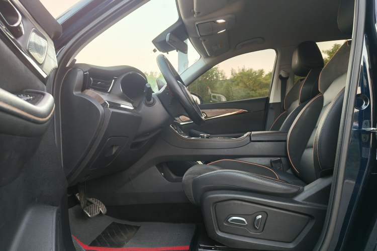 Used Skyworth HT-i 2022 1.5L PHEV 115KM Smart Value Edition Left Front Seat