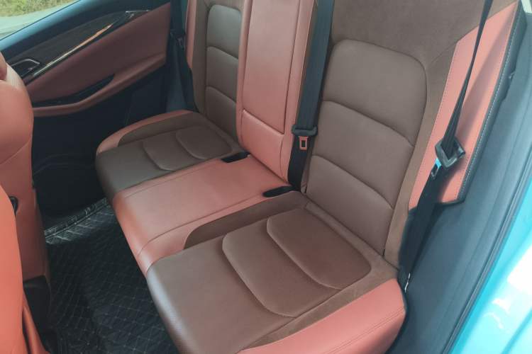 Used Skyworth HT-i 2022 1.5L PHEV 205KM Zhiyuan Edition Plus Left Rear Seat
