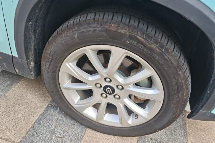 Used Skyworth HT-i 2022 1.5L PHEV 115KM Smart Value Edition Right Front Wheel Hub