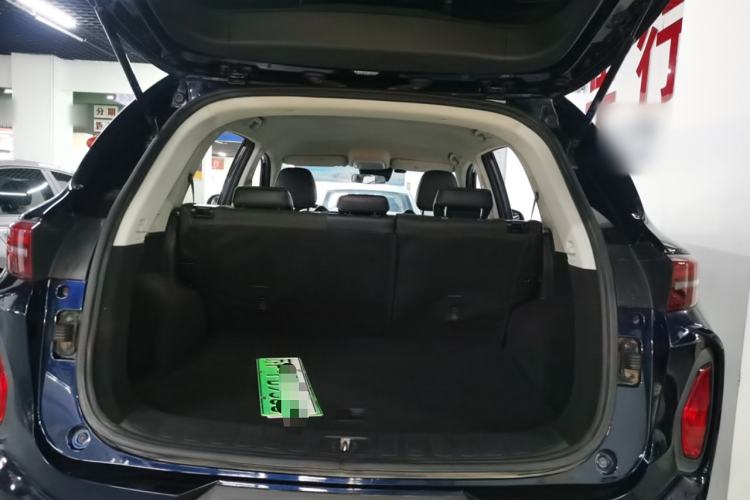 Used Skyworth HT-i 2022 1.5L PHEV 115KM Smart Value Edition Trunk