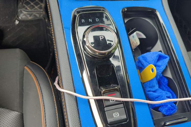 Used Skyworth HT-i 2022 1.5L PHEV 115KM Smart Drive Edition Gear Lever