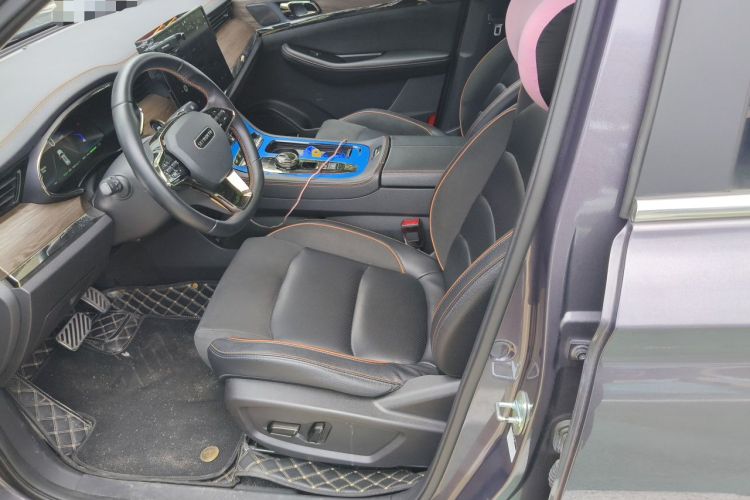 Used Skyworth HT-i 2022 1.5L PHEV 115KM Smart Drive Edition Left Front Seat