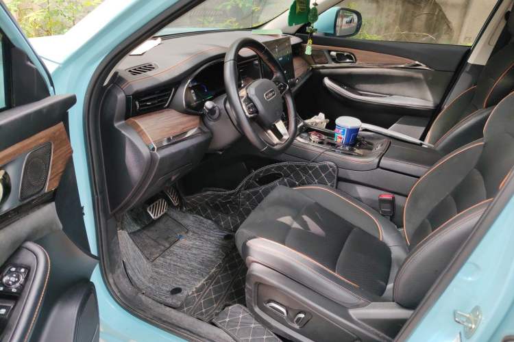 Used Skyworth HT-i 2022 1.5L PHEV 115KM Smart Value Edition Driver Seat