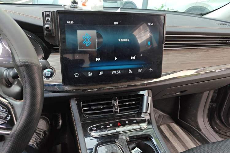 Used Skyworth HT-i 2022 1.5L PHEV 115KM Smart Value Edition Audio And AC Panel
