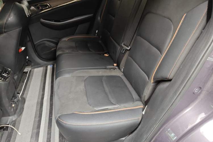 Used Skyworth HT-i 2022 1.5L PHEV 115KM Smart Value Edition Left Rear Seat