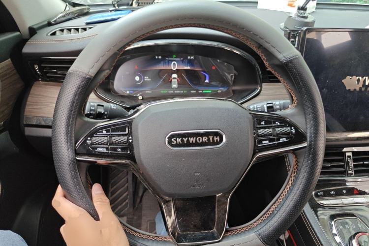 Used Skyworth HT-i 2022 1.5L PHEV 115KM Smart Value Edition Steering Wheel
