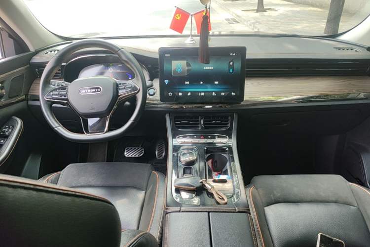 Used Skyworth HT-i 2022 1.5L PHEV 115KM Smart Value Edition Center Console