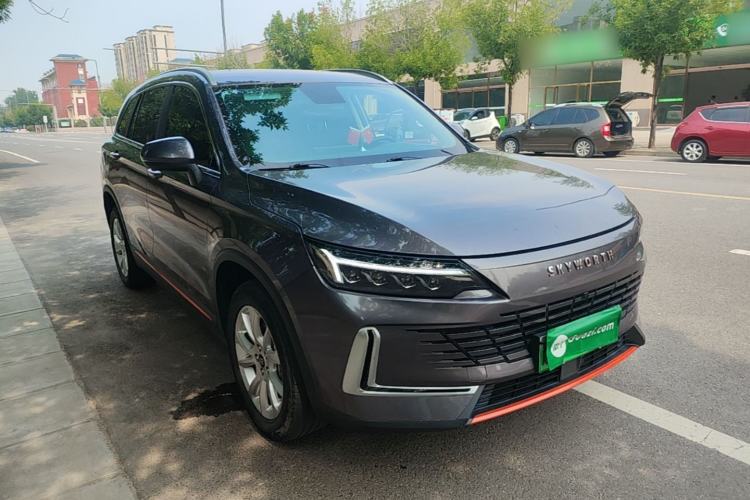 Used Skyworth HT-i 2022 1.5L PHEV 115KM Smart Value Edition Front Right 45 Deg
