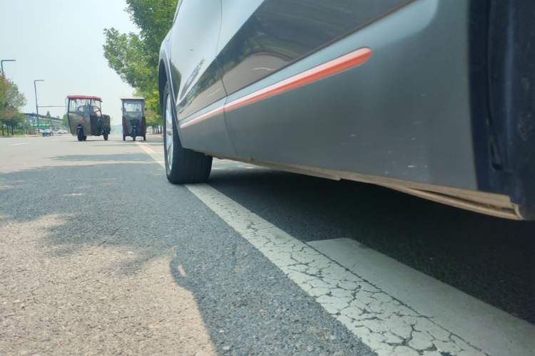 Used Skyworth HT-i 2022 1.5L PHEV 115KM Smart Value Edition Left Side Sill