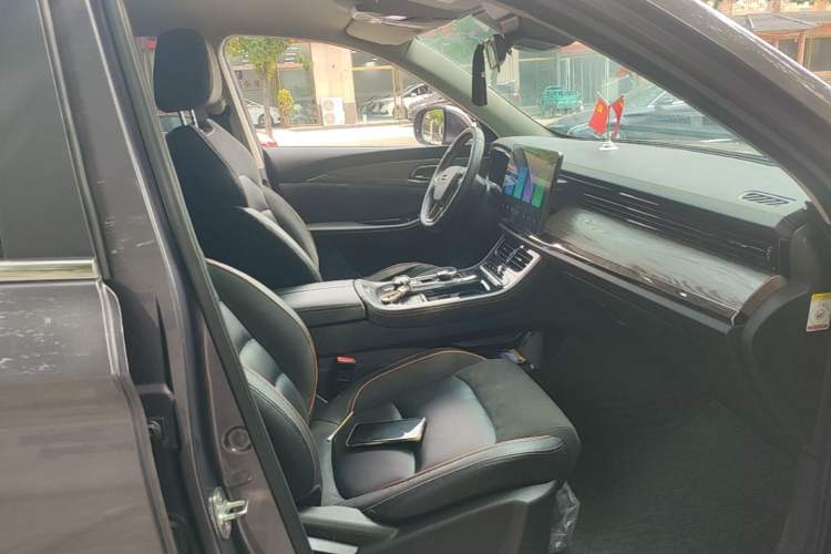 Used Skyworth HT-i 2022 1.5L PHEV 115KM Smart Value Edition Right Front Seat