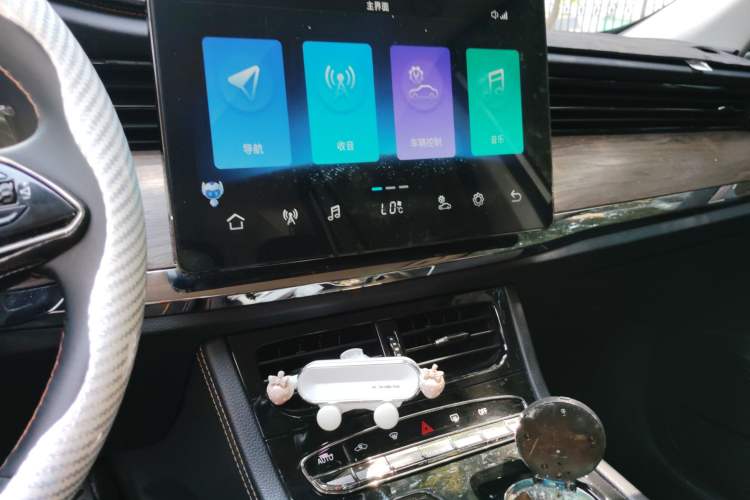 Used Skyworth HT-i 2022 1.5L PHEV 205KM Smart & Value Plus Version Audio And AC Panel