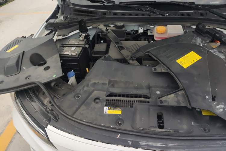 Used Skyworth HT-i 2022 1.5L PHEV 115KM Smart Drive Edition Engine Bay Right