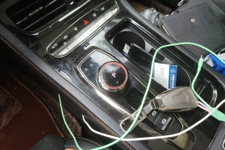 Used Skyworth HT-i 2022 1.5L PHEV 205KM ZhiXing Edition Plus Gear Lever