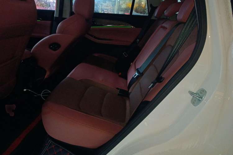 Used Skyworth HT-i 2022 1.5L PHEV 205KM President Edition Left Rear Seat