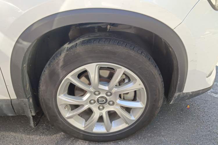 Used Skyworth HT-i 2022 1.5L PHEV 115KM Smart Value Edition Right Front Wheel Hub